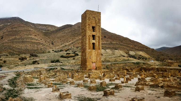 Citadelle_des_Beni_Hammad_قلعة_بني_حماد_07