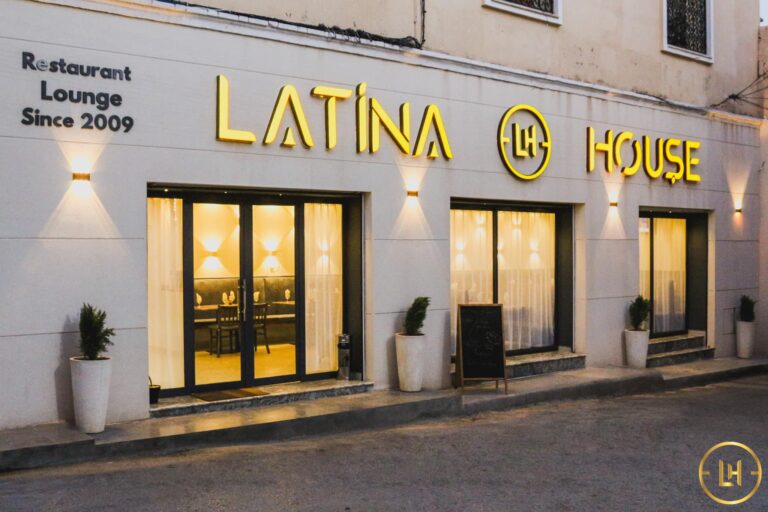 Latina House (50)