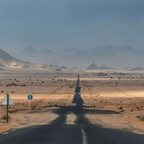 Route_Tadrart_rouge_Djanet